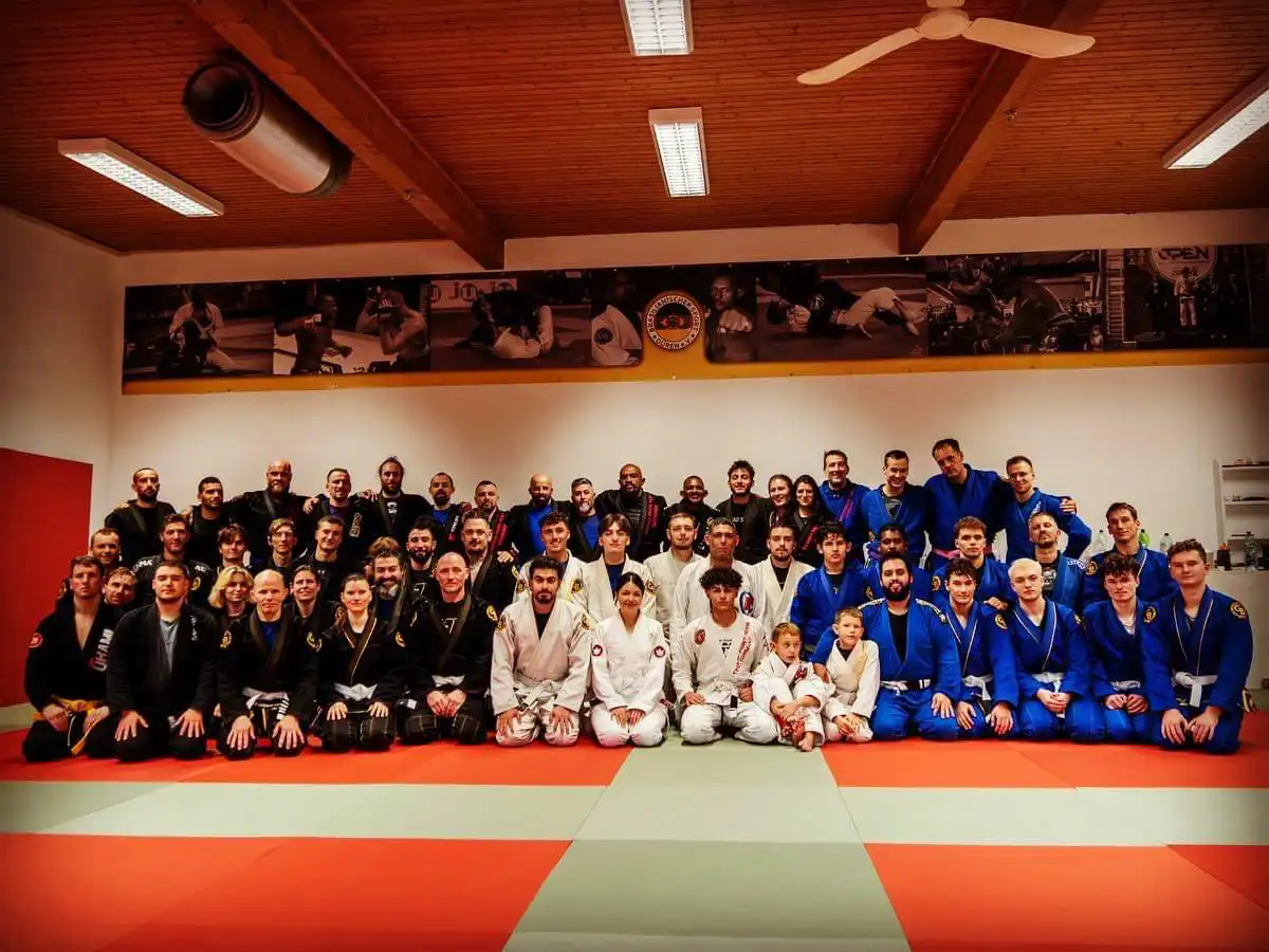 Thai-Boxen Training mit Pads